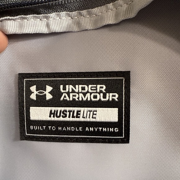 BACKPACK Under Armour UA STORM Hustle Lite BLK/GRY 15" Laptop Water -Repellent - Picture 4 of 4